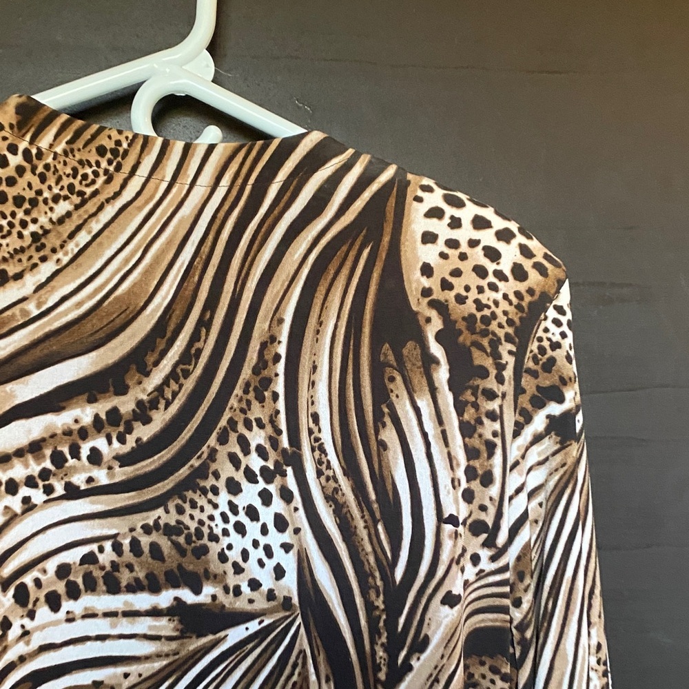 Abstract Cheetah/Zebra Patterned Cardigan - Picture 10 of 16